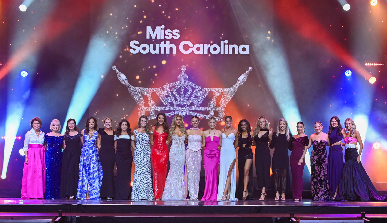 The full Miss South Carolina lineup on stage beneath the crown